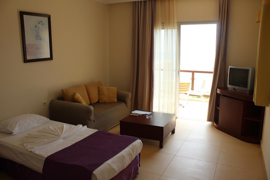 Lighthouse Beach Hotel Ortakent Δωμάτιο φωτογραφία